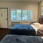 Welcome Inn